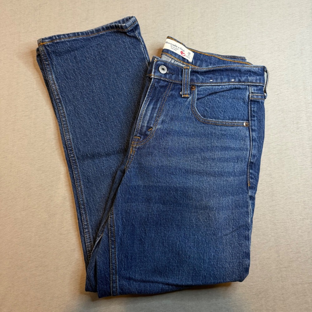 Abercrombie & Fitch The Straight Mid‎ Rise Blue Jeans Size 26 2 XS Medium Wash